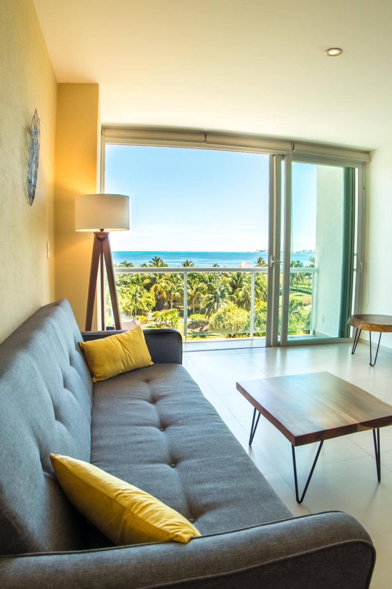 New Beachfront Luxury Apartments Канкун Экстерьер фото