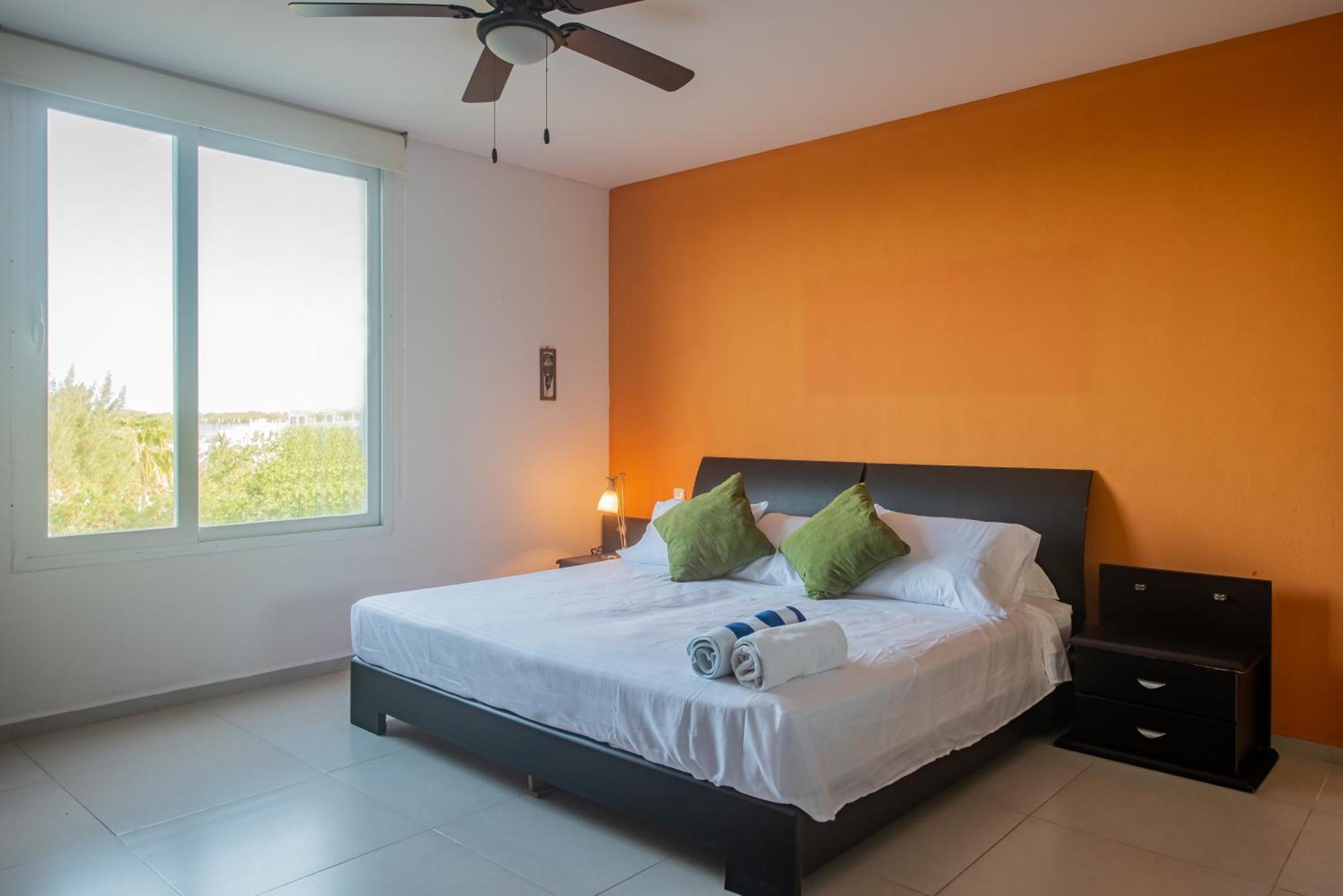 New Beachfront Luxury Apartments Канкун Экстерьер фото