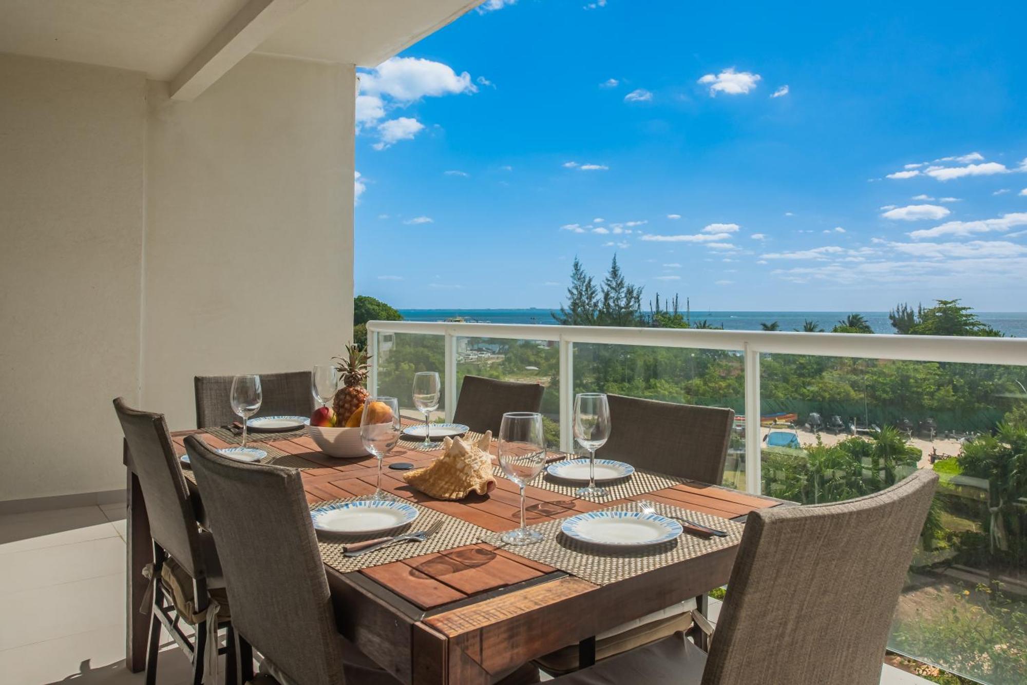 New Beachfront Luxury Apartments Канкун Экстерьер фото